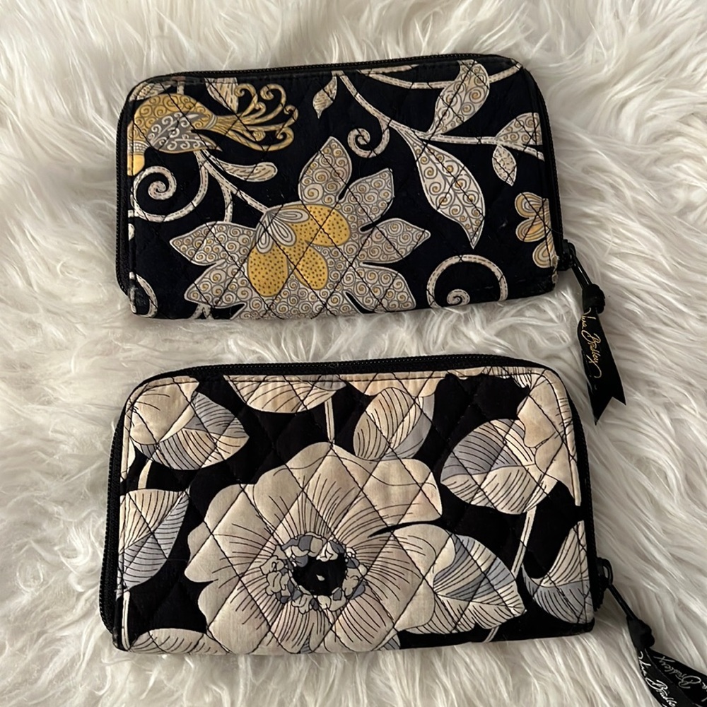 SOLD- Vera Bradley wallet
